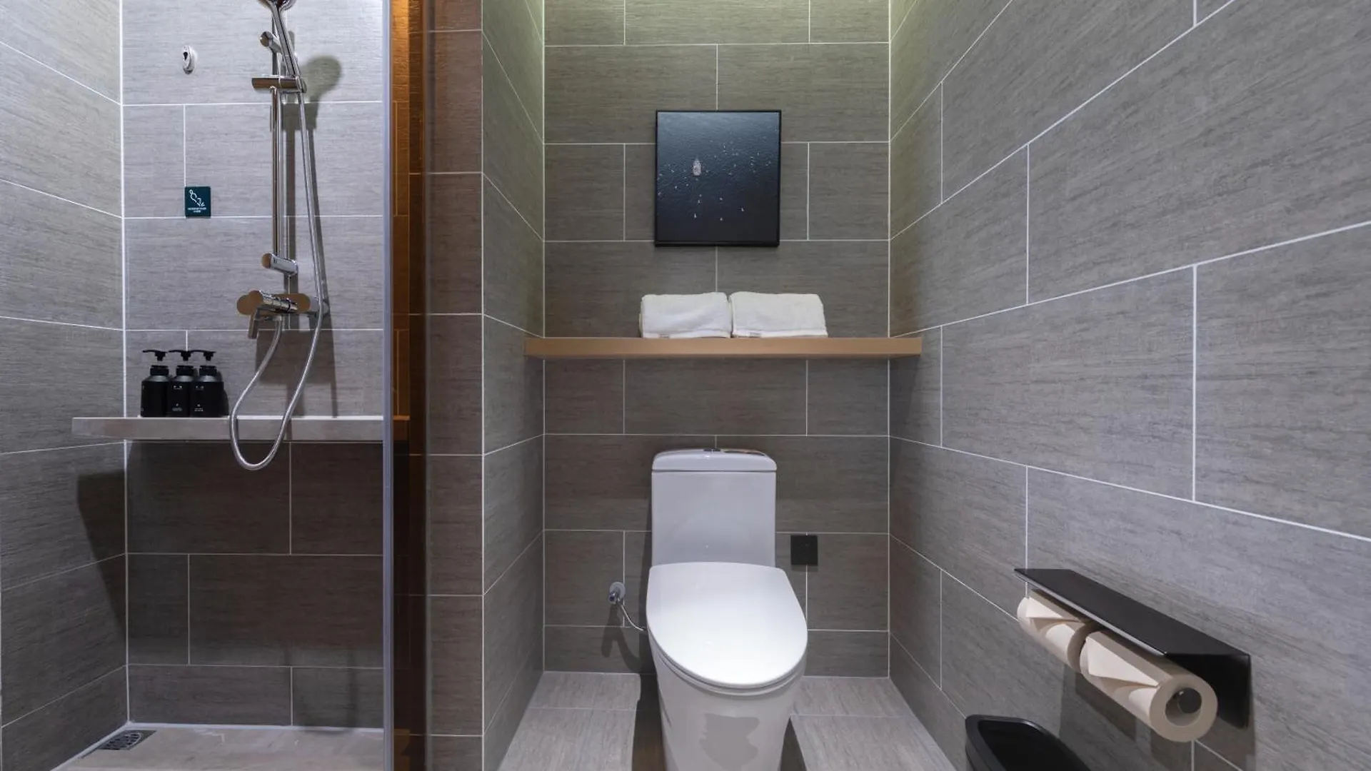 Atour Hotel Suzhou Guanqian Street Leqiao Station